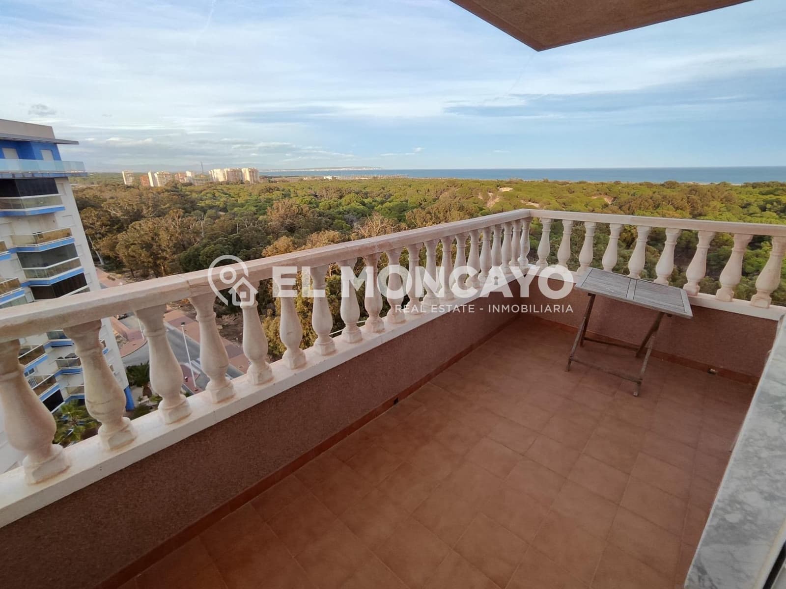 2 quarto Apartamento para venda em Guardamar del Segura com piscina - 230 000 € (Ref: 9128158)