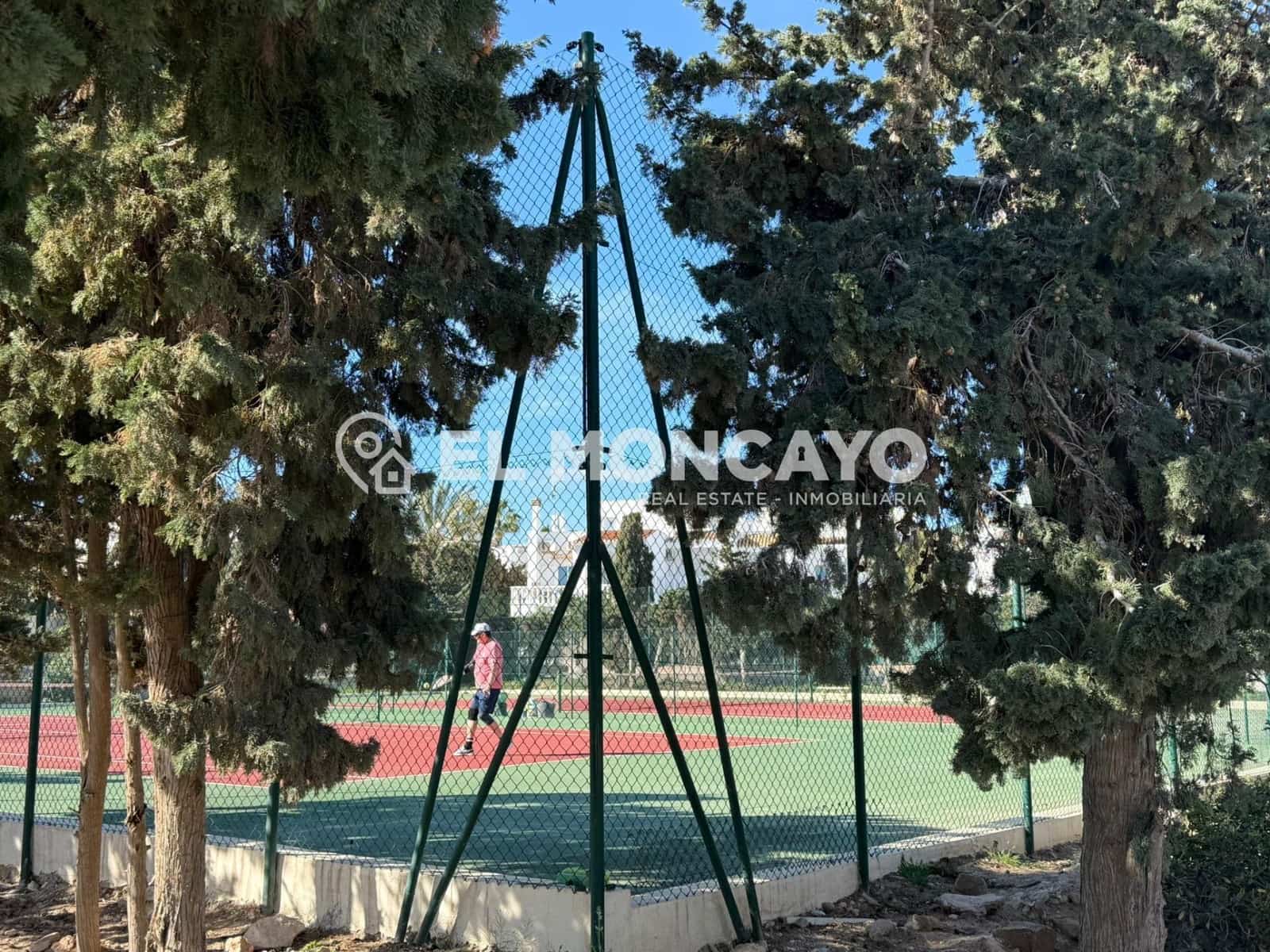 3 chambre Bungalow à vendre à La Mata avec piscine - 269 000 € (Ref: 9128159)