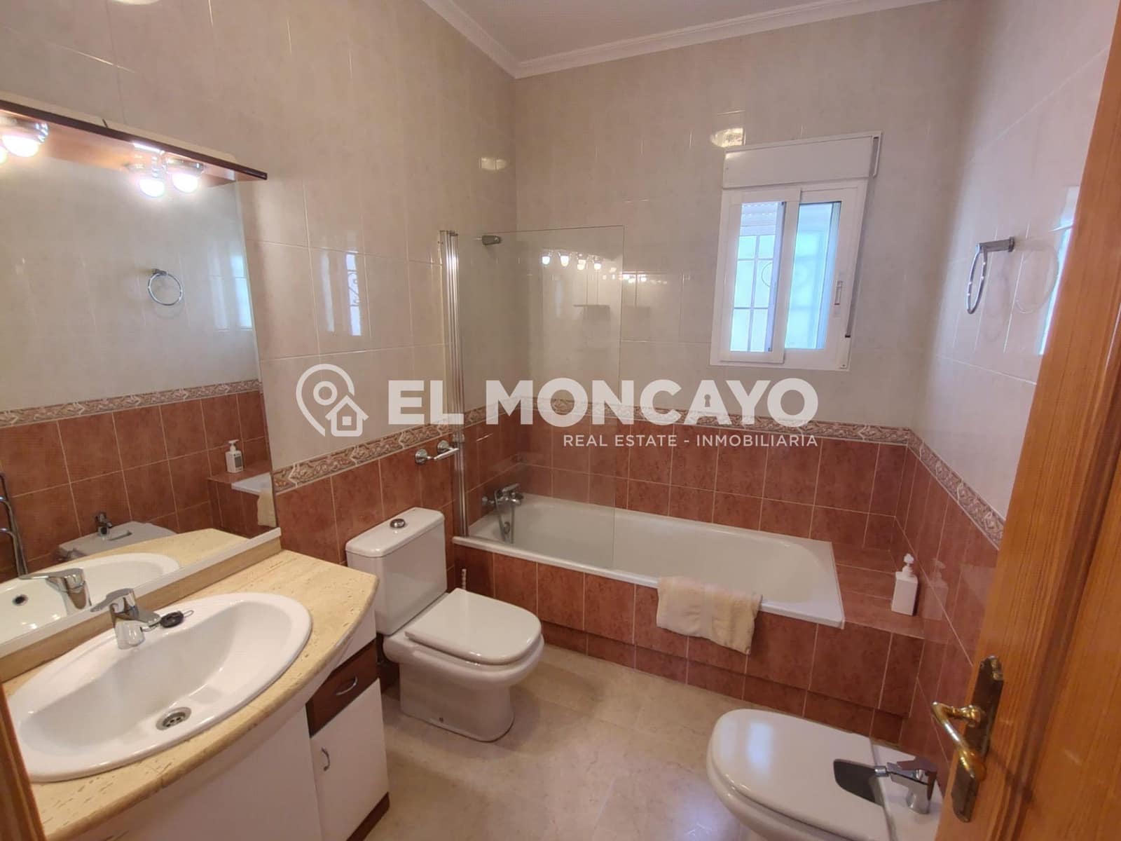 3 slaapkamer Villa te koop in Bigastro met zwembad - € 279.900 (Ref: 9132247)