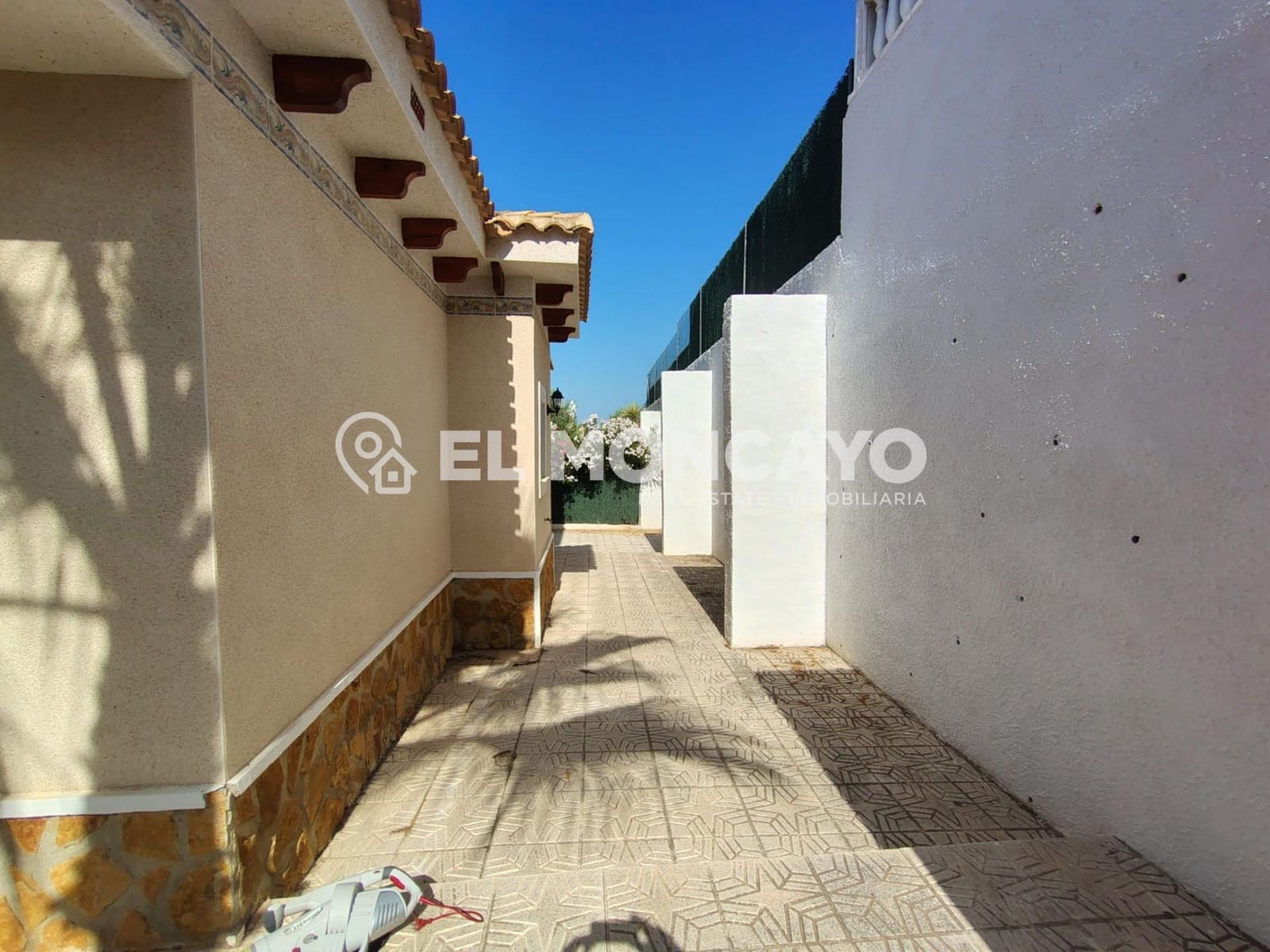 3 slaapkamer Villa te koop in Bigastro met zwembad - € 279.900 (Ref: 9132247)