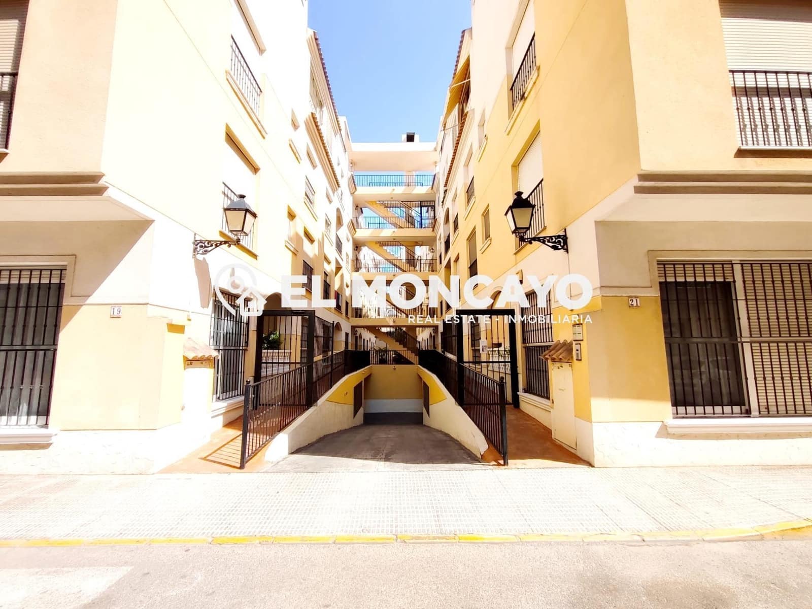 2 slaapkamer Penthouse te koop in Formentera del Segura met zwembad garage - € 139.900 (Ref: 9159344)