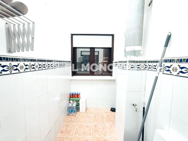 2 bedroom Apartment for sale in Guardamar del Segura - € 155,000 (Ref: 9161227)