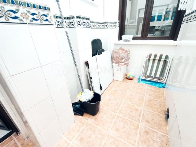 2 bedroom Apartment for sale in Guardamar del Segura - € 155,000 (Ref: 9161227)