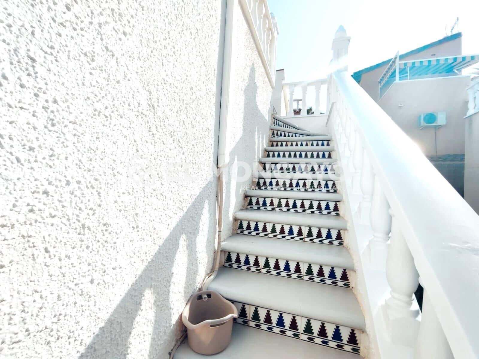 2 bedroom Villa for sale in Ciudad Quesada with pool - € 195,000 (Ref: 9163642)