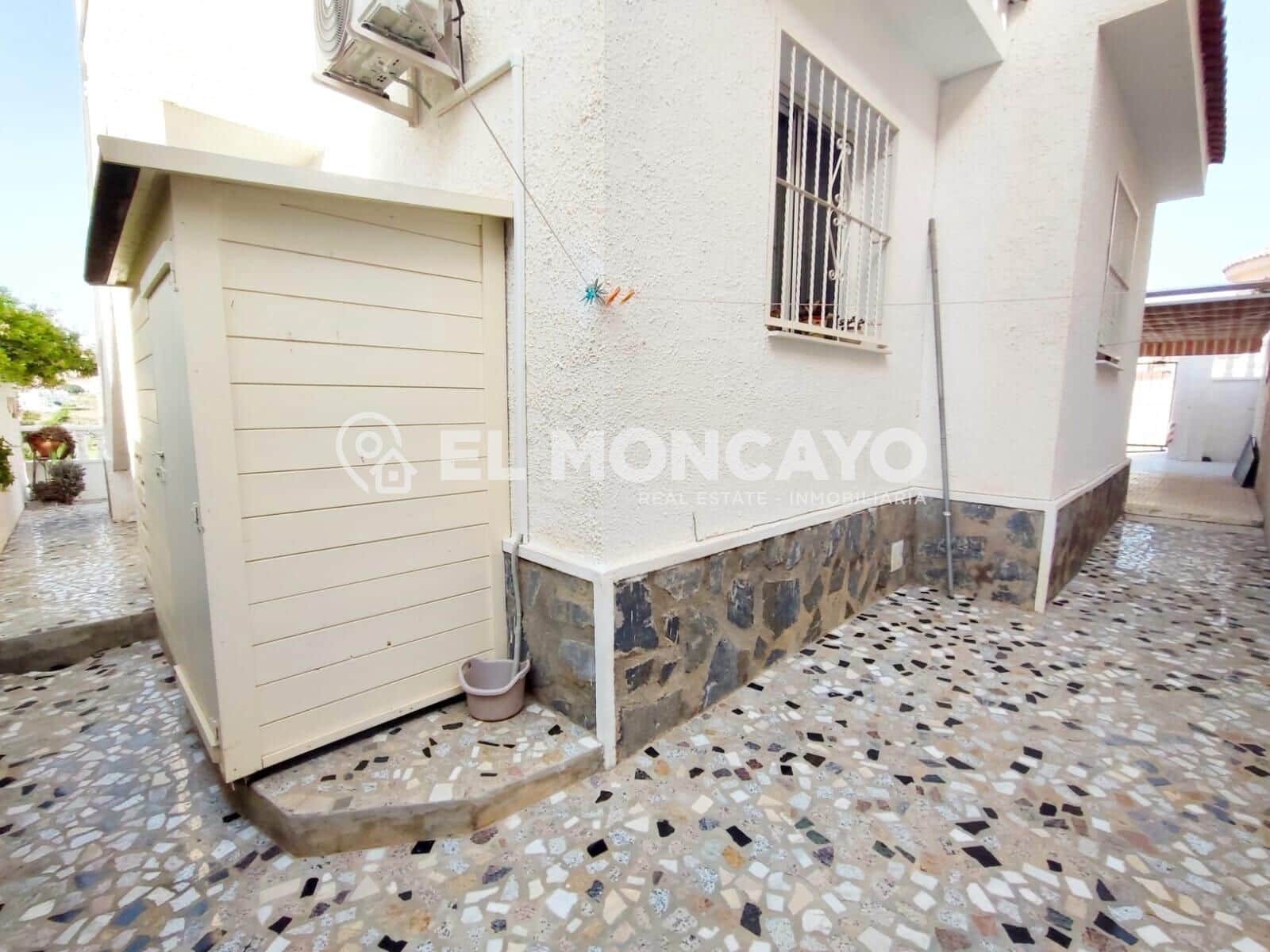 2 bedroom Villa for sale in Ciudad Quesada with pool - € 195,000 (Ref: 9163642)