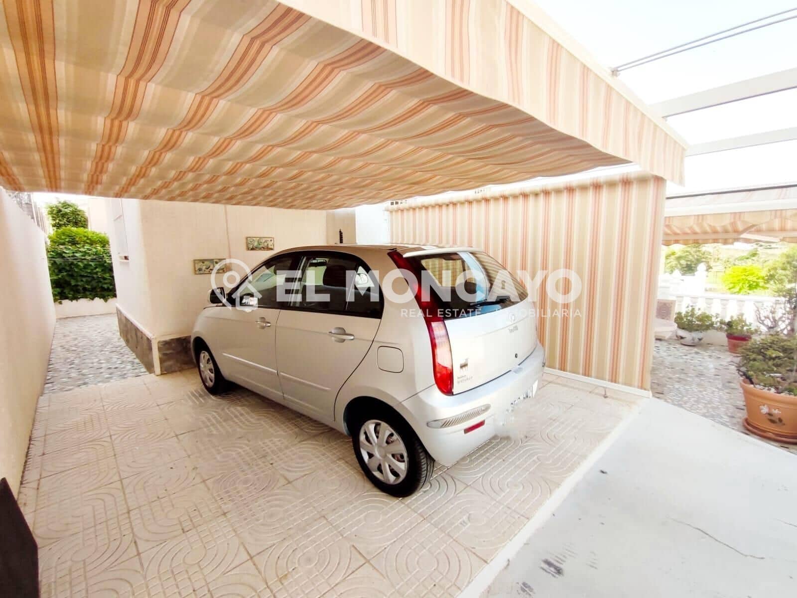 2 bedroom Villa for sale in Ciudad Quesada with pool - € 195,000 (Ref: 9163642)