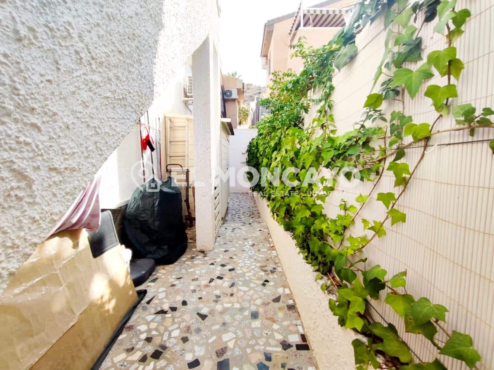 2 bedroom Villa for sale in Ciudad Quesada with pool - € 195,000 (Ref: 9163642)