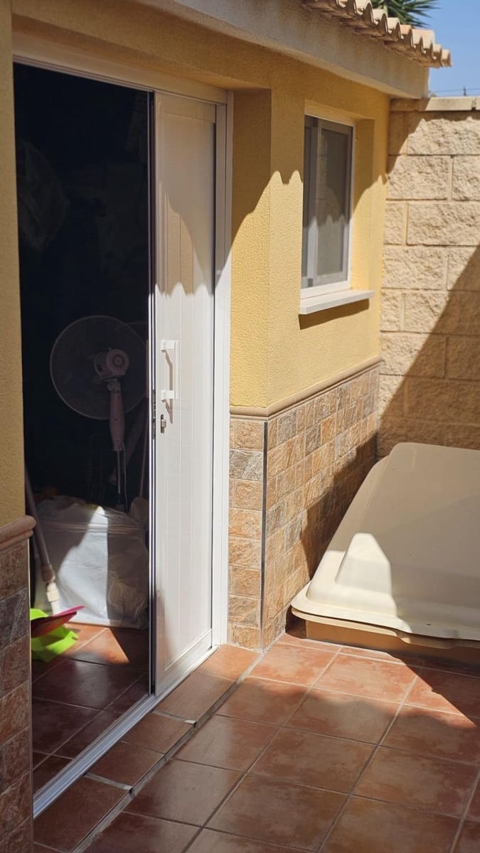 3 soverom Villa til salgs i San Fulgencio med svømmebasseng - € 425 000 (Ref: 9165664)