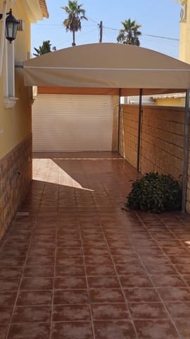 3 soverom Villa til salgs i San Fulgencio med svømmebasseng - € 425 000 (Ref: 9165664)