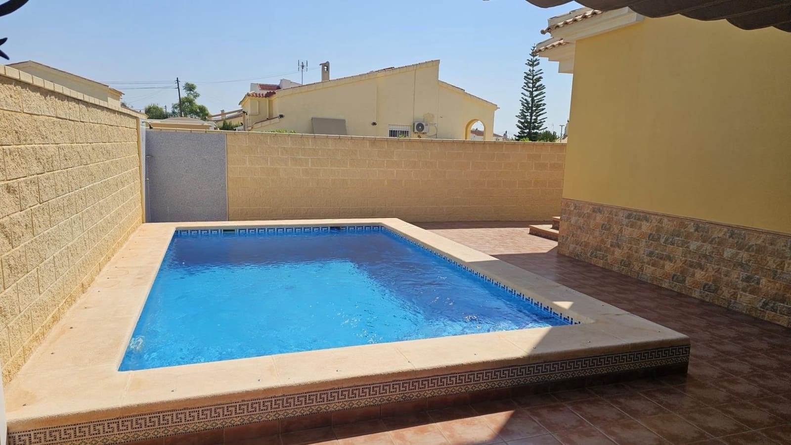 3 soverom Villa til salgs i San Fulgencio med svømmebasseng - € 425 000 (Ref: 9165664)