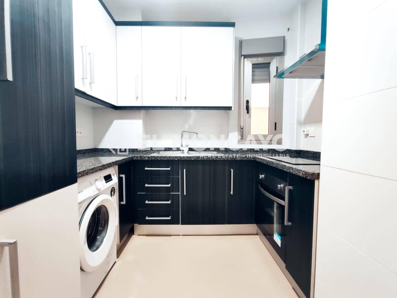 2 sovrum Lägenhet till salu i Guardamar del Segura med garage - 190 000 € (Ref: 9165665)