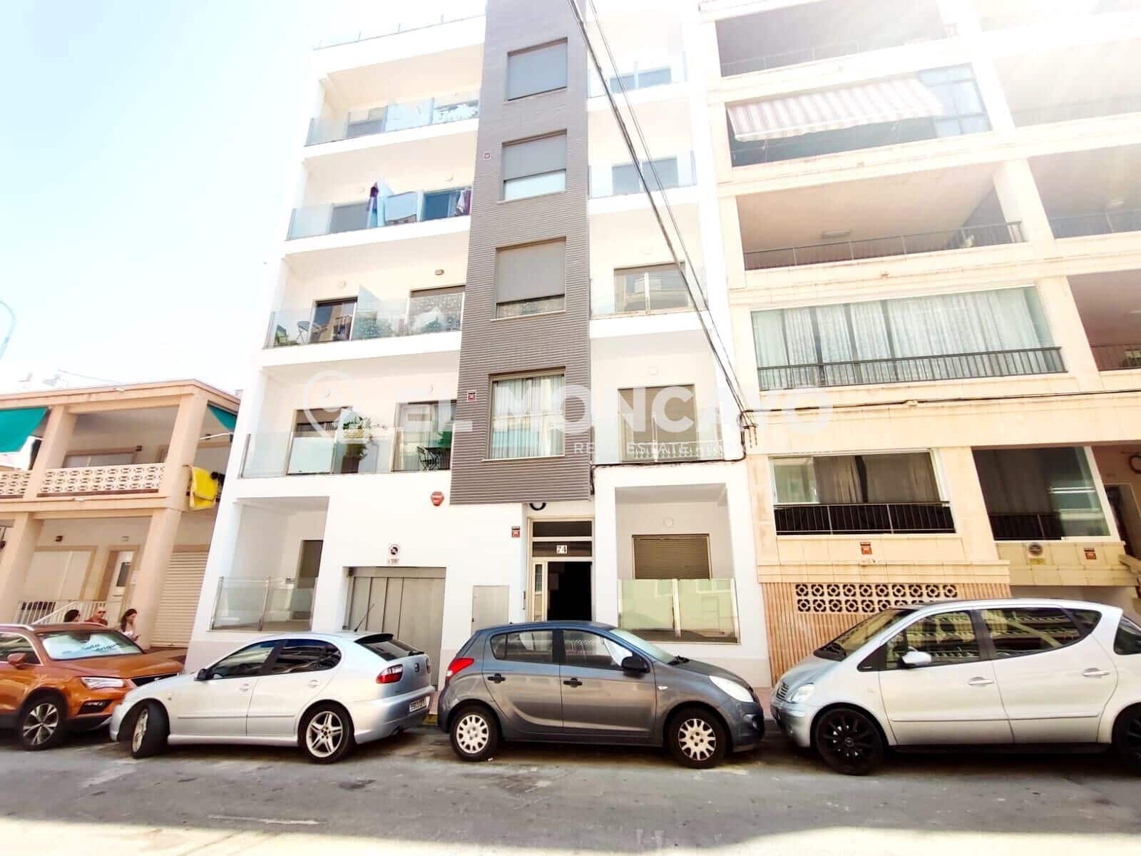 2 sovrum Lägenhet till salu i Guardamar del Segura med garage - 190 000 € (Ref: 9165665)