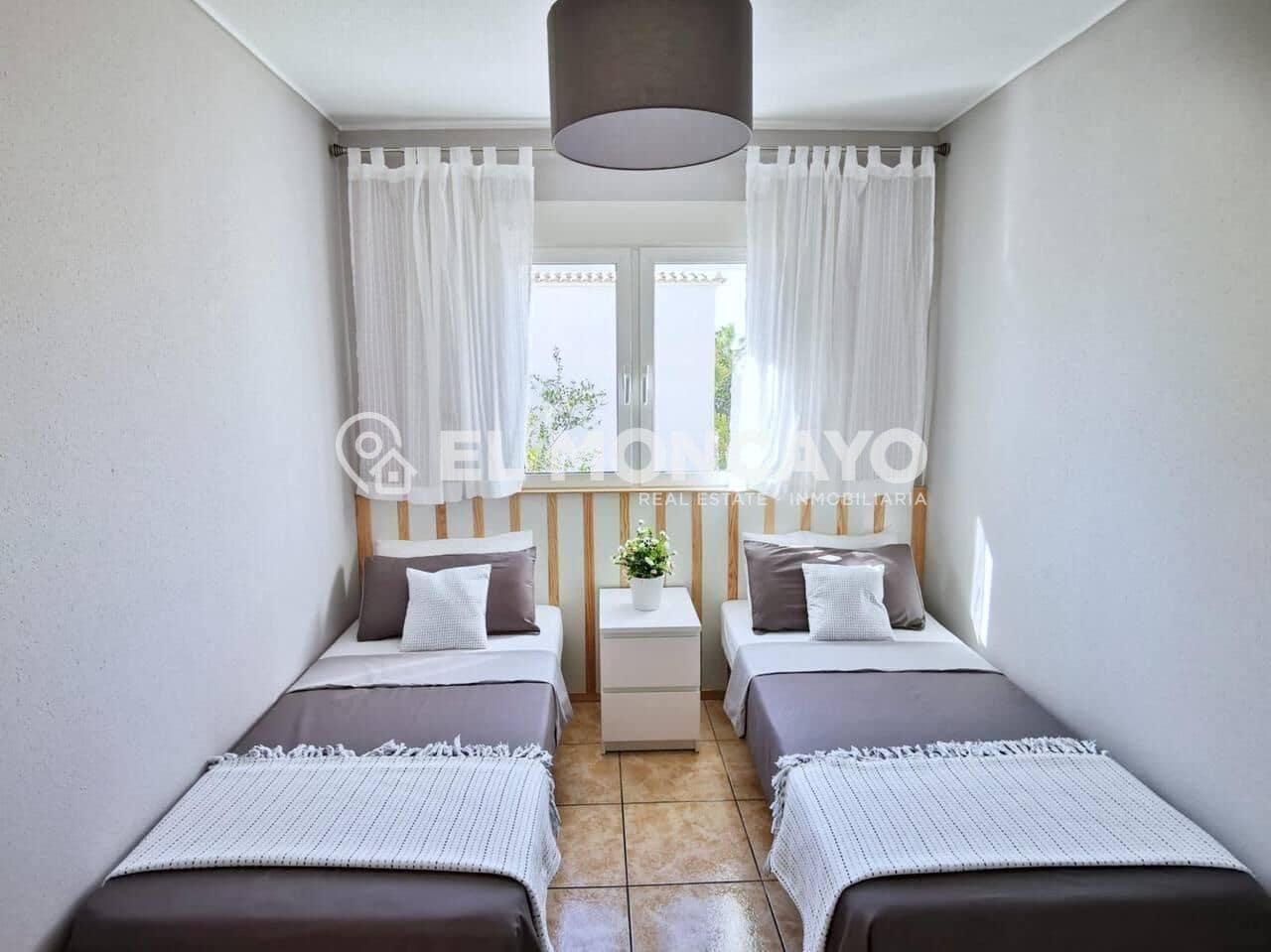 3 slaapkamer Villa te koop in La Florida met zwembad - € 450.000 (Ref: 9171320)