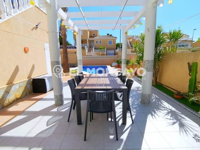 3 bedroom Villa for sale in La Florida, Orihuela with pool - € 450,000 (Ref: 9171320)