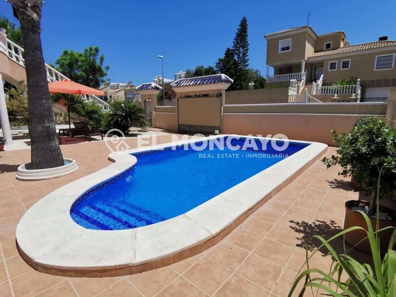 3 slaapkamer Villa te koop in La Florida met zwembad - € 450.000 (Ref: 9171320)