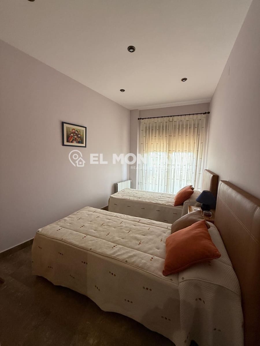 5 bedroom Villa for sale in Almoradi with pool garage - € 600,000 (Ref: 9177276)