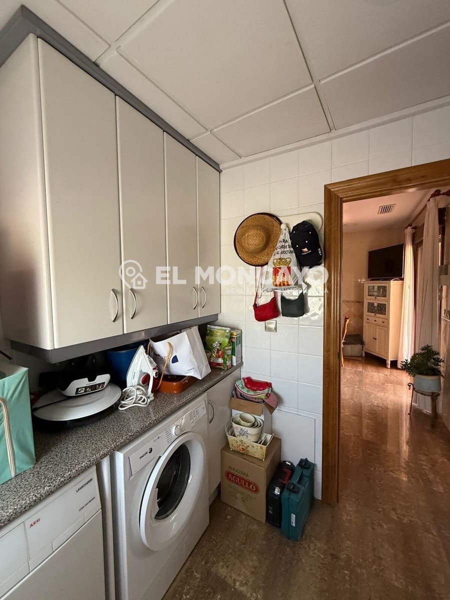 5 bedroom Villa for sale in Almoradi with pool garage - € 600,000 (Ref: 9177276)