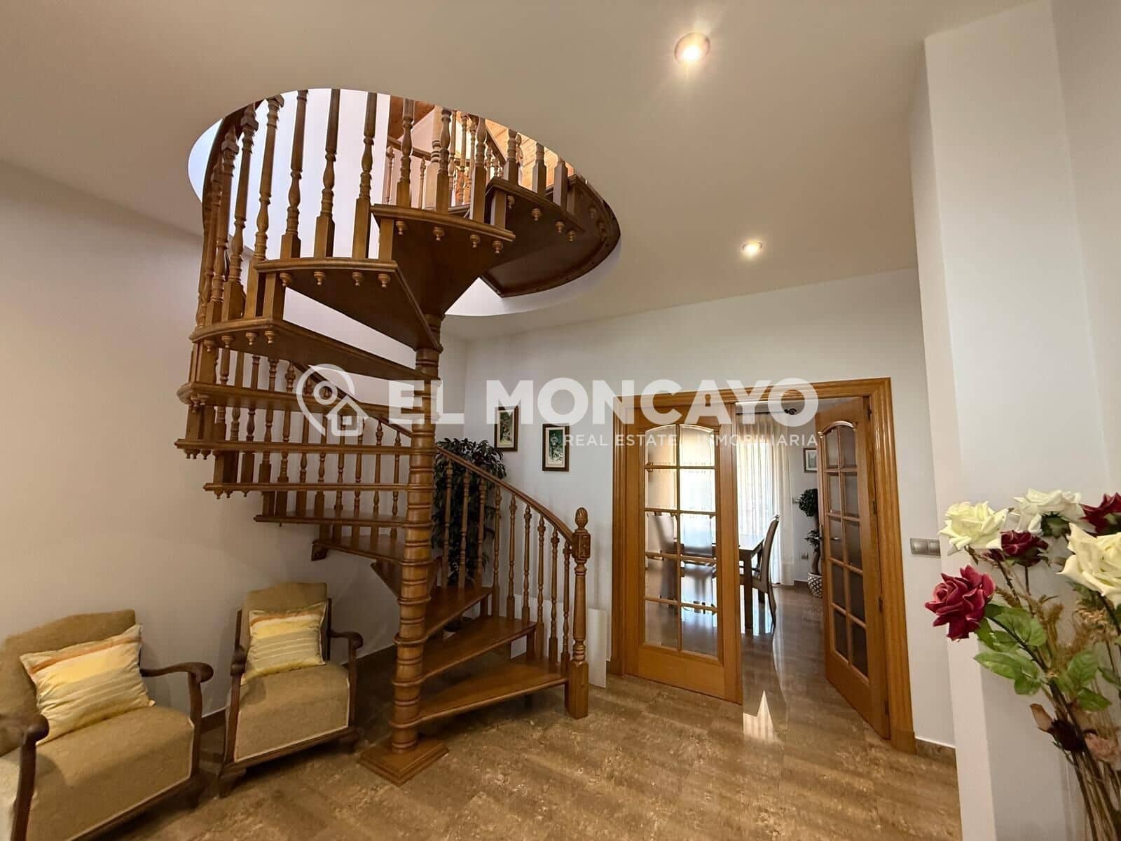 5 bedroom Villa for sale in Almoradi with pool garage - € 600,000 (Ref: 9177276)