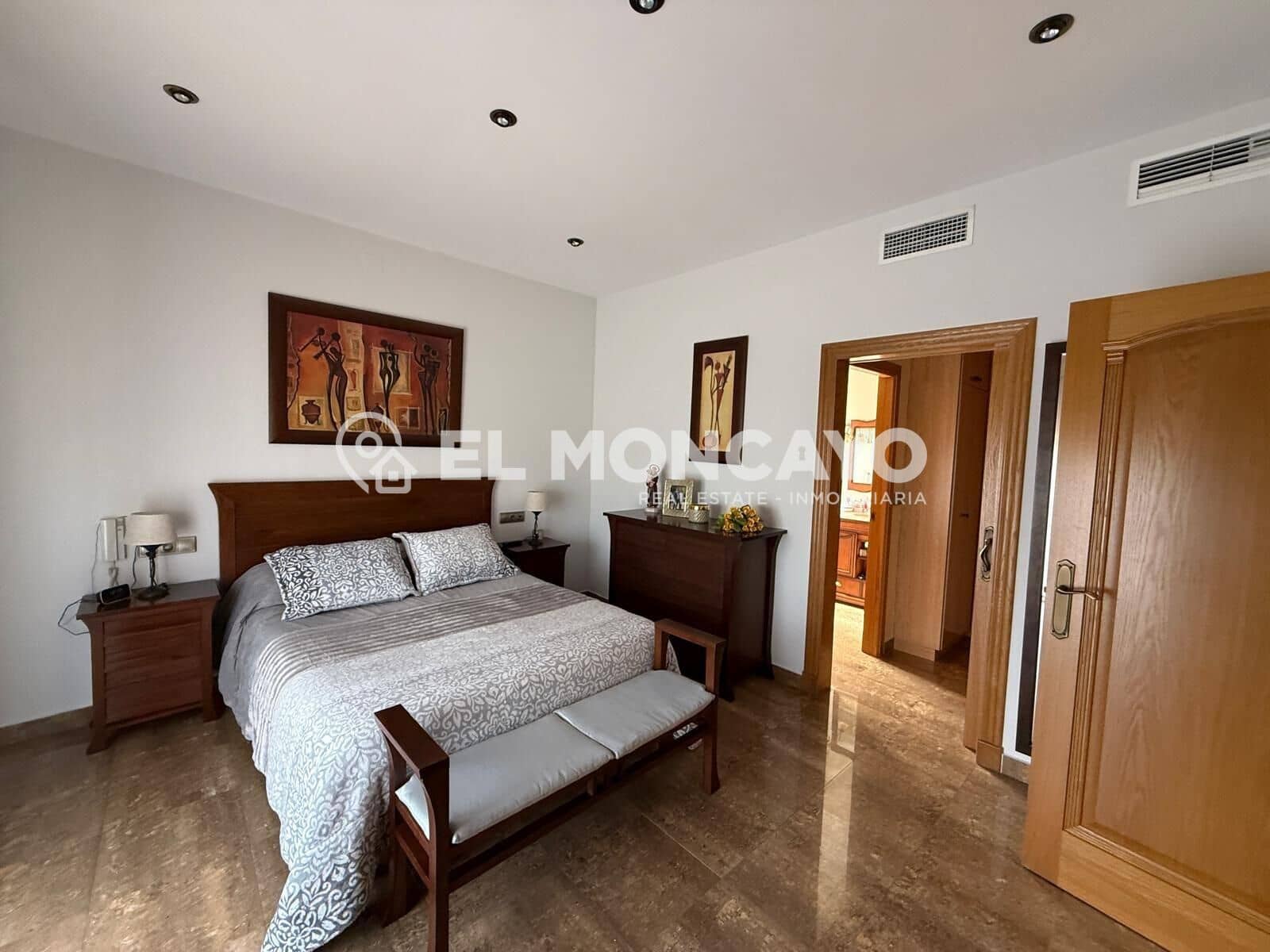 5 bedroom Villa for sale in Almoradi with pool garage - € 600,000 (Ref: 9177276)