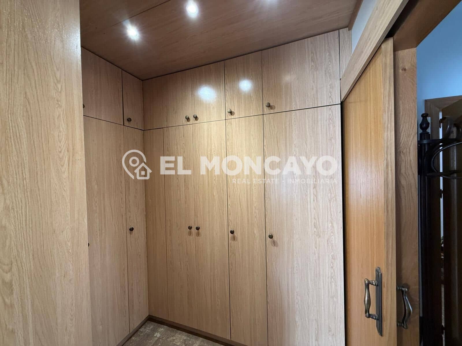 5 bedroom Villa for sale in Almoradi with pool garage - € 600,000 (Ref: 9177276)