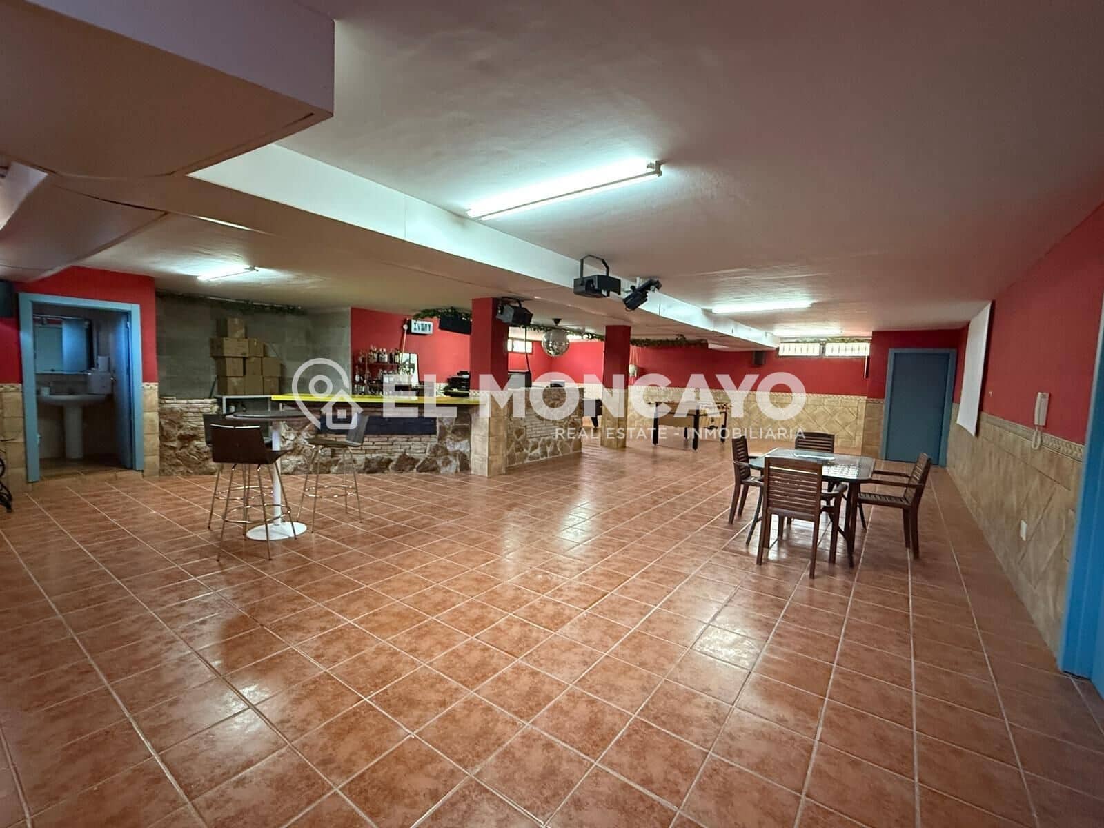 5 bedroom Villa for sale in Almoradi with pool garage - € 600,000 (Ref: 9177276)