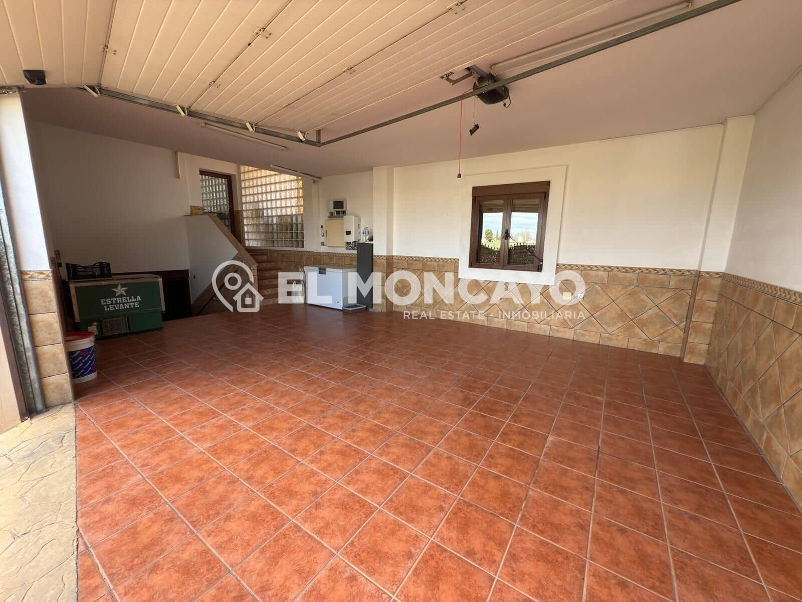 5 bedroom Villa for sale in Almoradi with pool garage - € 600,000 (Ref: 9177276)