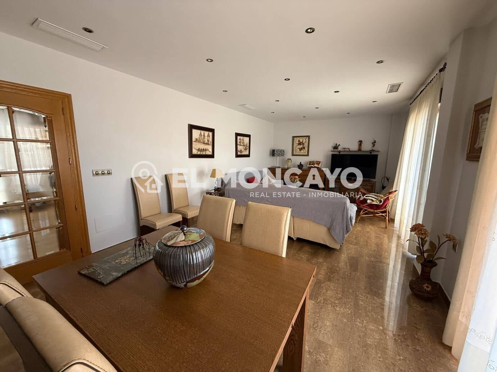 5 bedroom Villa for sale in Almoradi with pool garage - € 600,000 (Ref: 9177276)