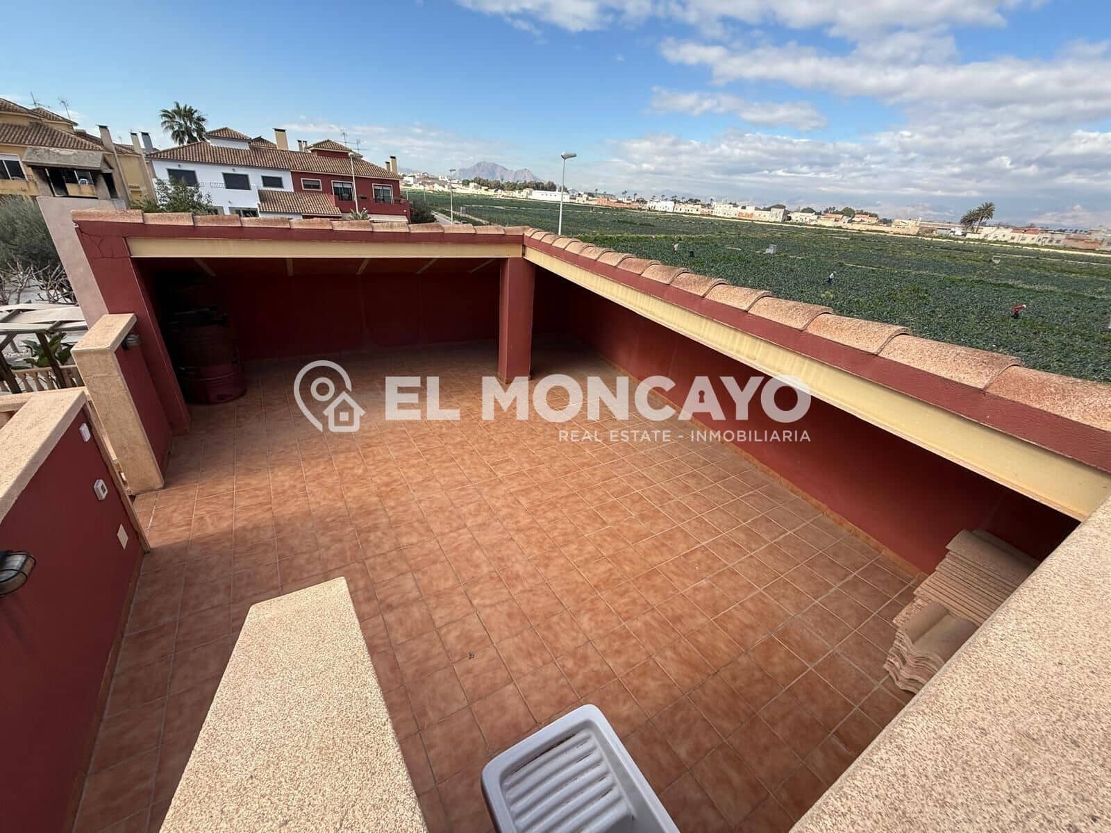 5 bedroom Villa for sale in Almoradi with pool garage - € 600,000 (Ref: 9177276)