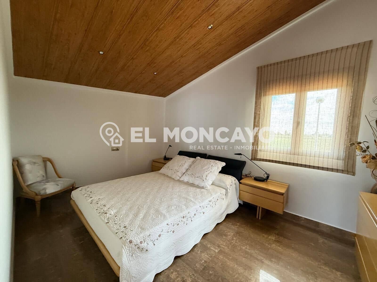 5 bedroom Villa for sale in Almoradi with pool garage - € 600,000 (Ref: 9177276)