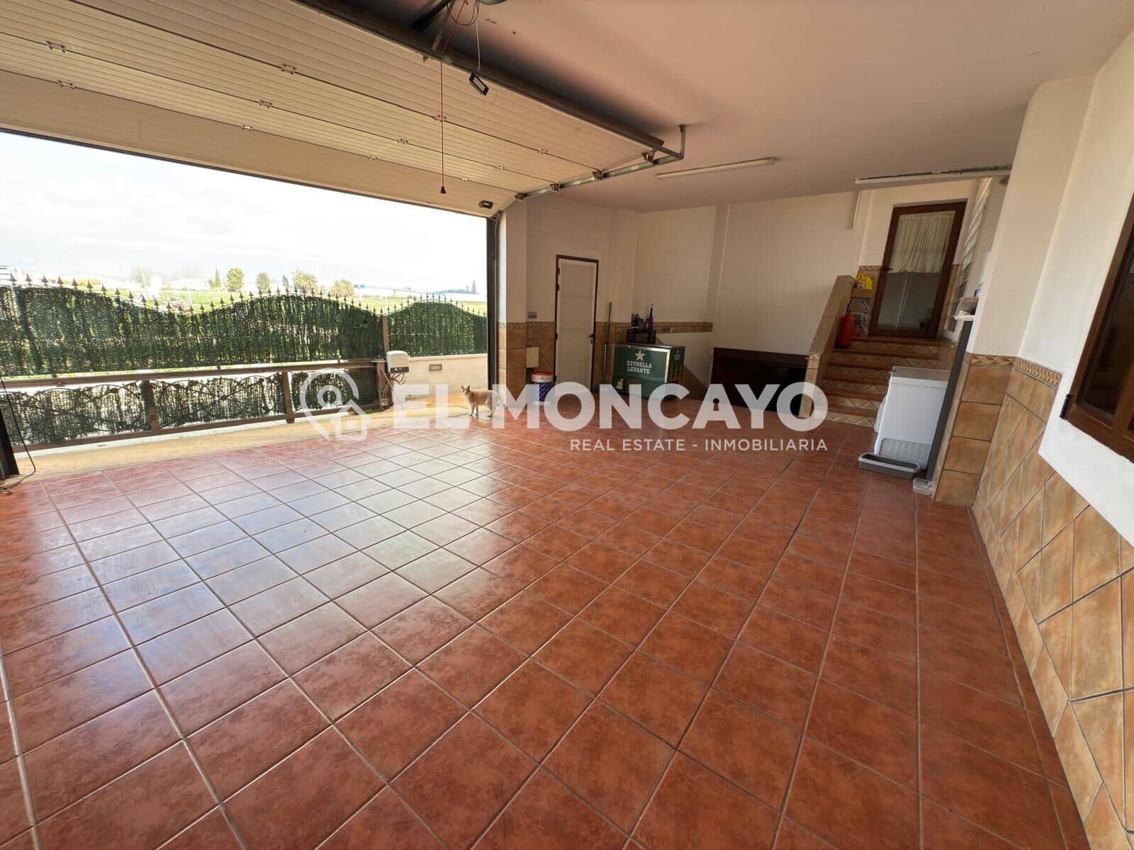 5 bedroom Villa for sale in Almoradi with pool garage - € 600,000 (Ref: 9177276)