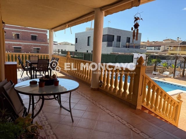 5 bedroom Villa for sale in Almoradí with pool garage - € 600,000 (Ref: 9177276)