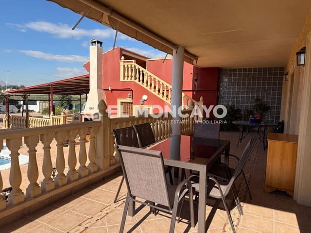 5 bedroom Villa for sale in Almoradí with pool garage - € 600,000 (Ref: 9177276)
