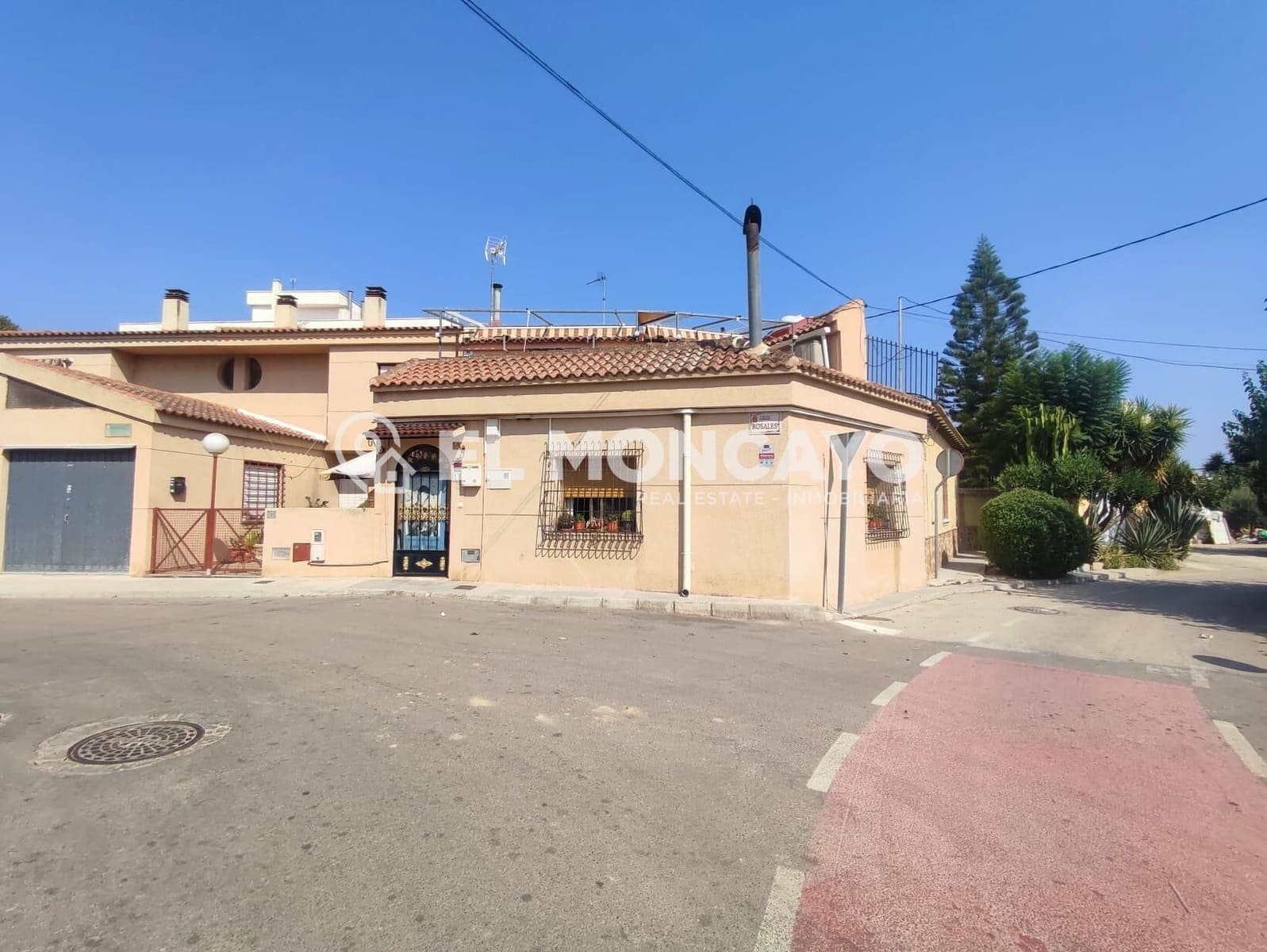 3 camera da letto Villetta a Schiera in vendita in Almoradi con garage - 159.000 € (Rif: 9191002)