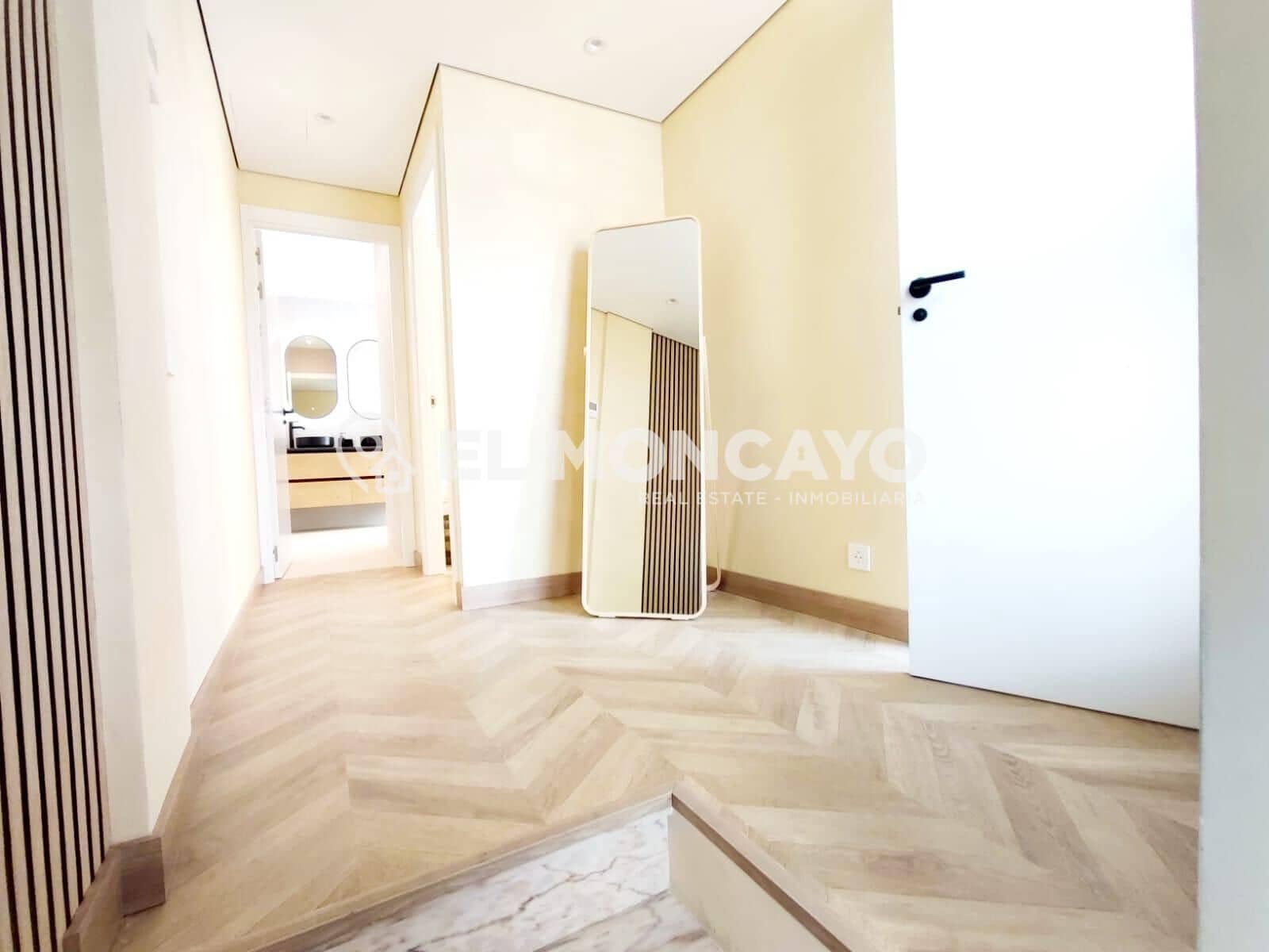 3 soveværelse Bungalow til salg i Guardamar del Segura med garage - € 450.000 (Ref: 9192252)