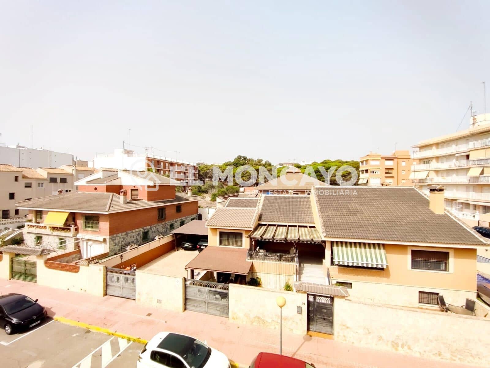 3 soveværelse Bungalow til salg i Guardamar del Segura med garage - € 450.000 (Ref: 9192252)