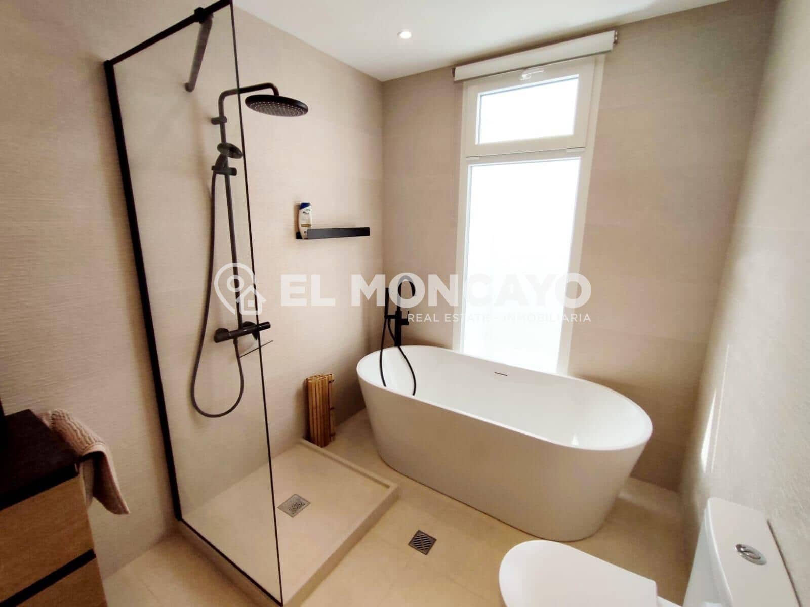 3 soveværelse Bungalow til salg i Guardamar del Segura med garage - € 450.000 (Ref: 9192252)