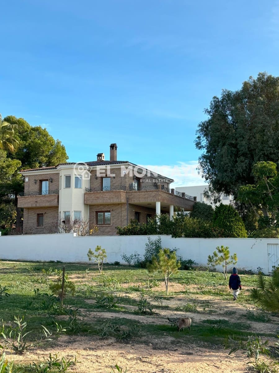 5 sypialnia Willa na sprzedaż w Ciudad Quesada z basenem - 630 000 € (Ref: 9202357)