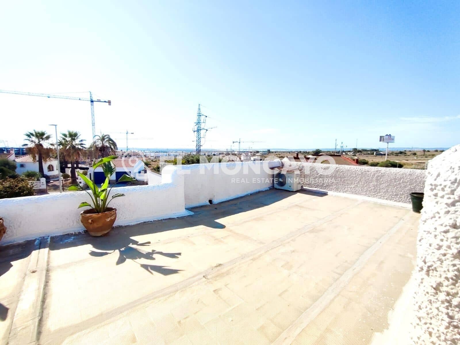 Chalet de 5 habitaciones en Ciudad Quesada en venta con piscina garaje - 399.000 € (Ref: 9226956)