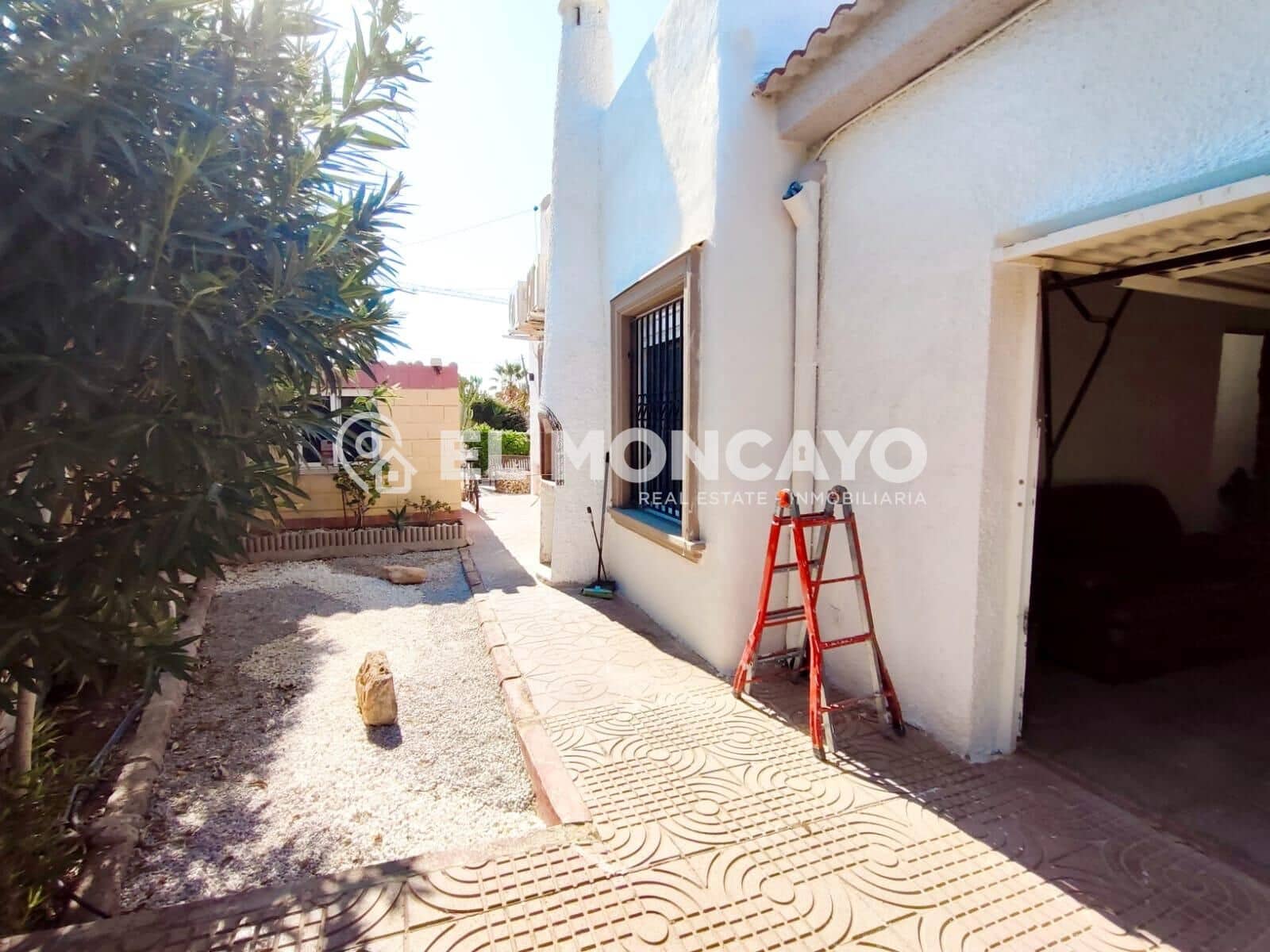 Chalet de 5 habitaciones en Ciudad Quesada en venta con piscina garaje - 399.000 € (Ref: 9226956)