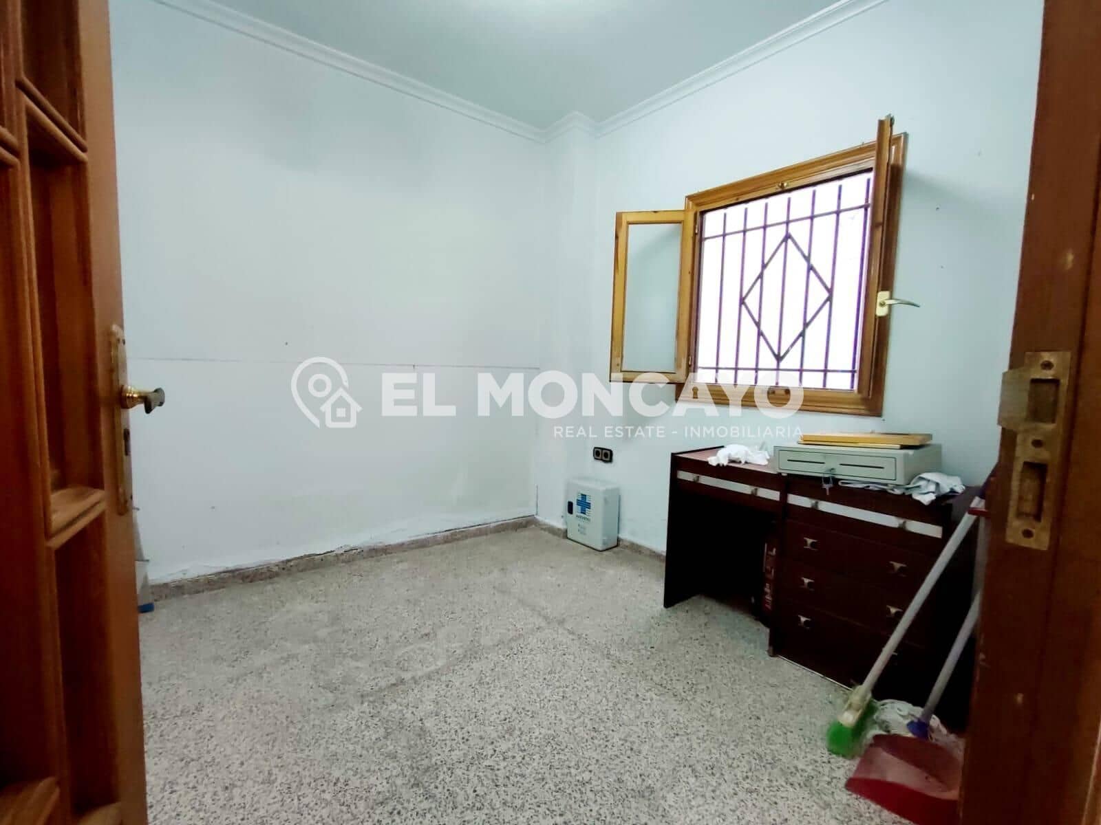 2 Zimmer Gewerbe zu verkaufen in La Marina - 65.000 € (Ref: 9236822)