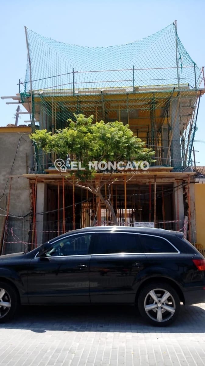 Pareado de 4 habitaciones en Crevillente / Crevillent en venta con garaje - 180.000 € (Ref: 9257214)