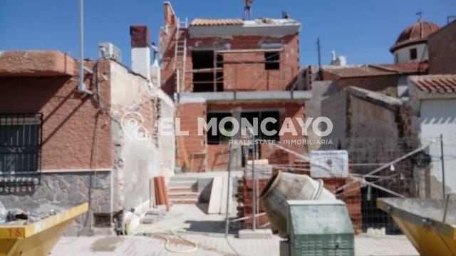 4 bedroom Semi-detached Villa for sale in Crevillente / Crevillent with garage - € 180,000 (Ref: 9257214)