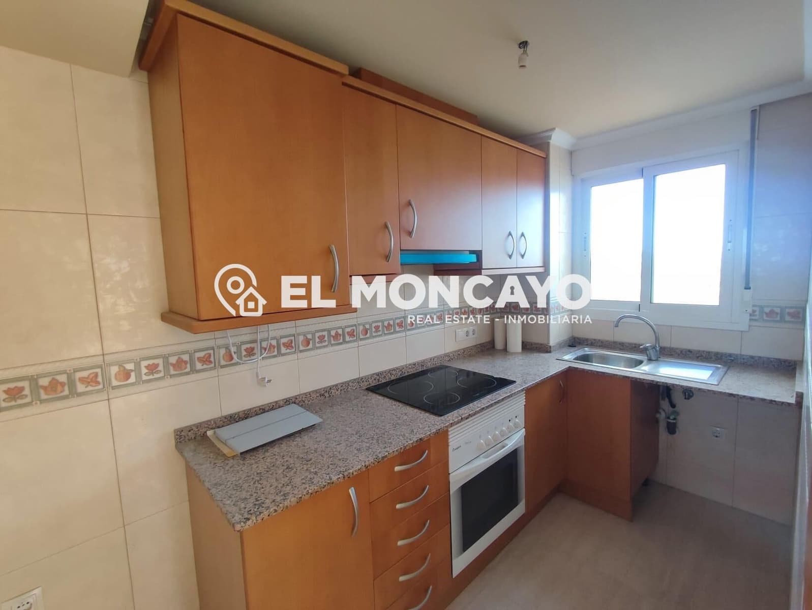 2 sovrum Takvåning till salu i Guardamar del Segura med pool - 225 000 € (Ref: 9265469)