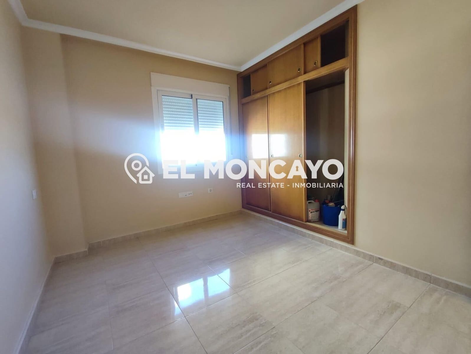 2 sovrum Takvåning till salu i Guardamar del Segura med pool - 225 000 € (Ref: 9265469)