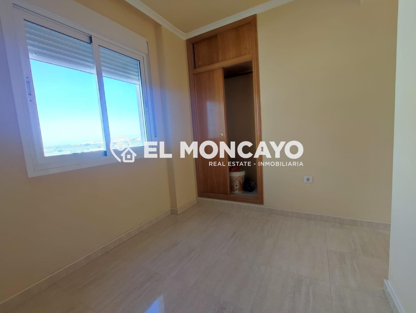 2 sovrum Takvåning till salu i Guardamar del Segura med pool - 225 000 € (Ref: 9265469)