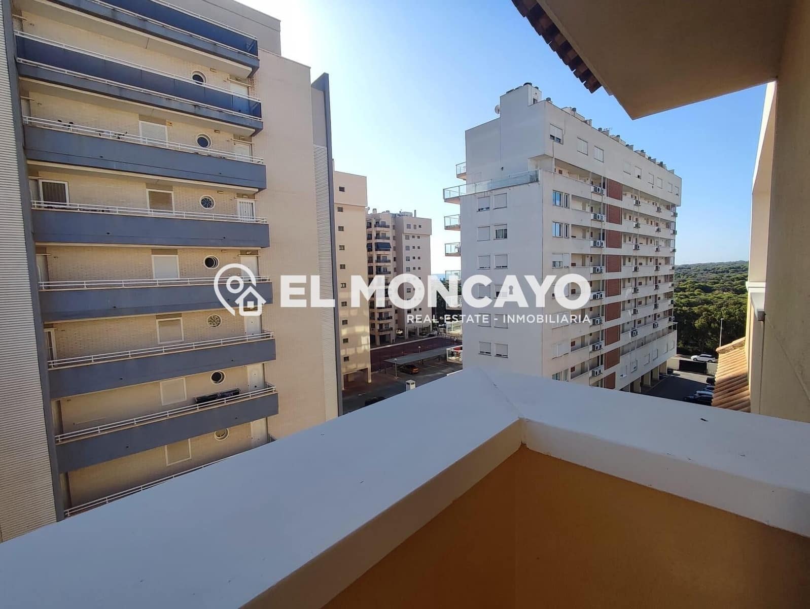 2 sovrum Takvåning till salu i Guardamar del Segura med pool - 225 000 € (Ref: 9265469)