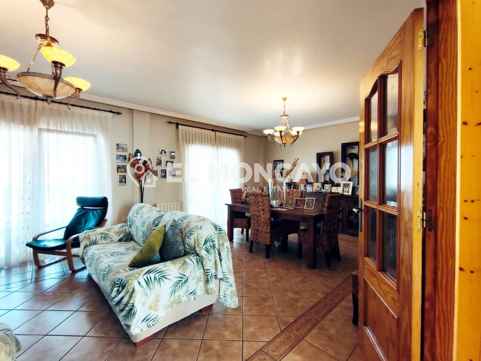 6 quarto Moradia para venda em Ciudad Quesada com garagem - 699 900 € (Ref: 9269647)