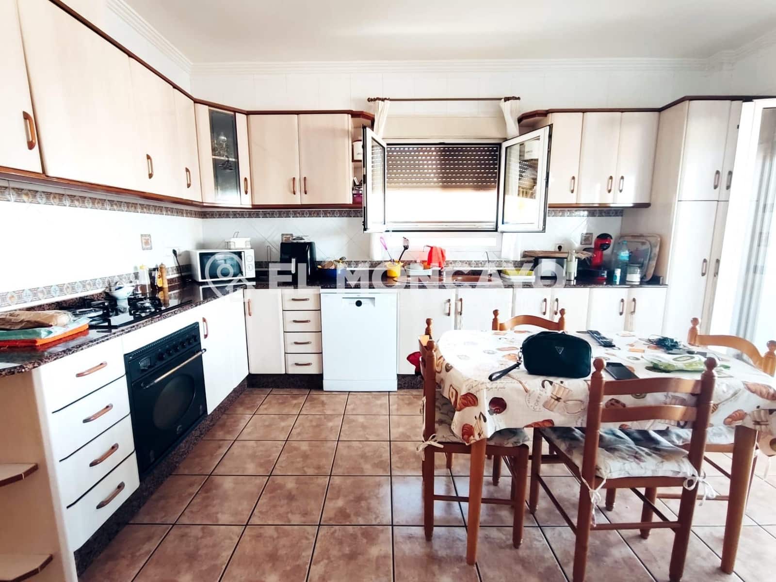 6 quarto Moradia para venda em Ciudad Quesada com garagem - 699 900 € (Ref: 9269647)