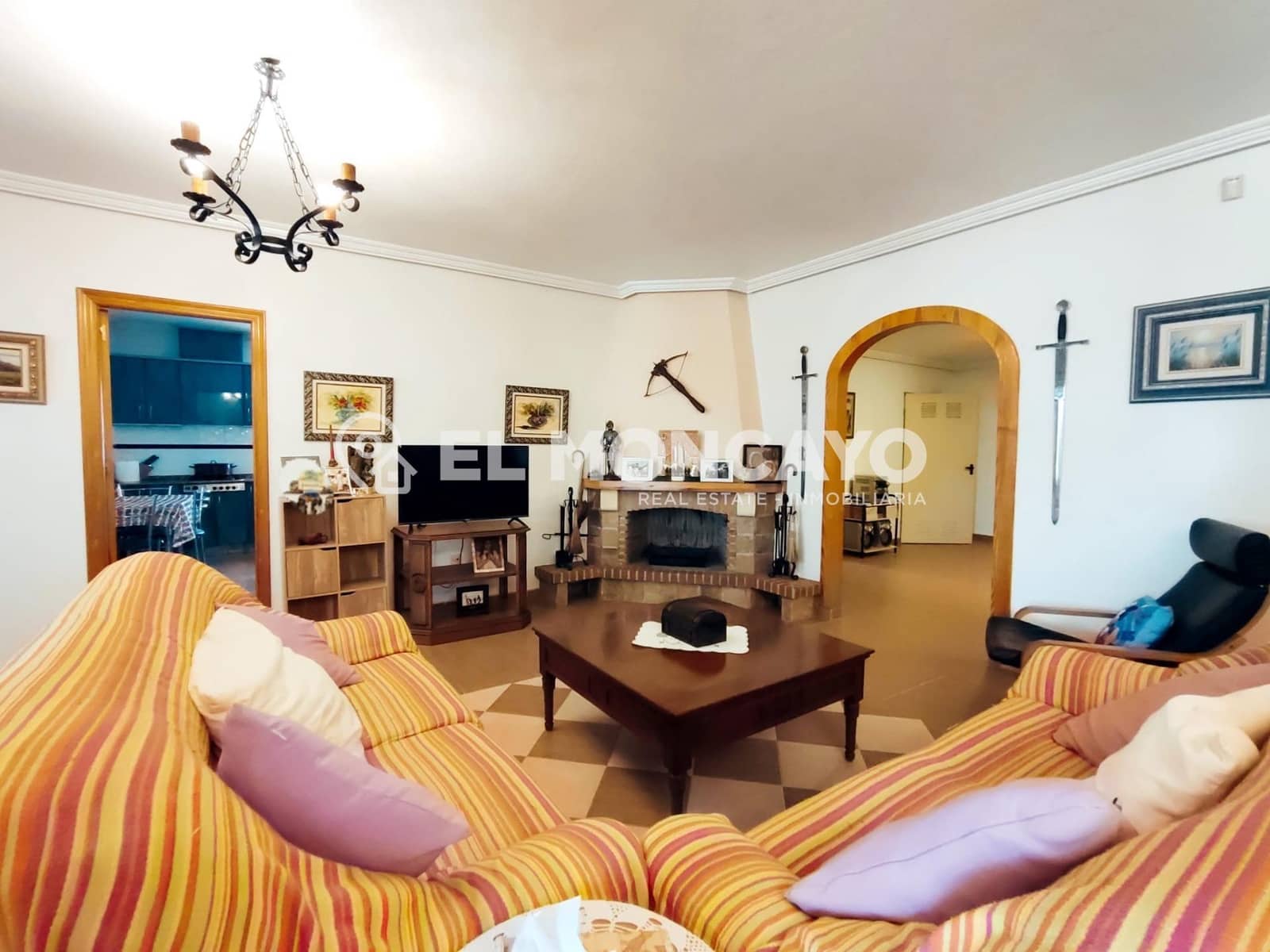 6 quarto Moradia para venda em Ciudad Quesada com garagem - 699 900 € (Ref: 9269647)