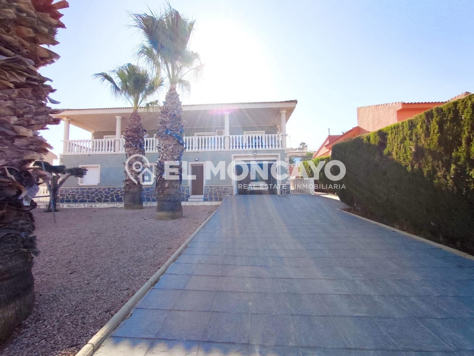 6 quarto Moradia para venda em Ciudad Quesada com garagem - 699 900 € (Ref: 9269647)